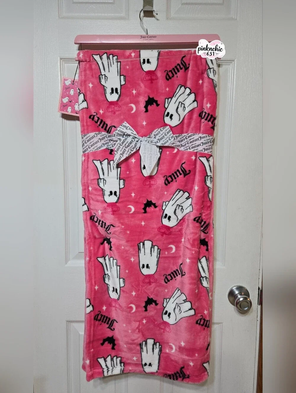VIRAL JUICY COUTURE HOT PINK CROWN & LOGO GHOST PLUSH THROW BLANKET